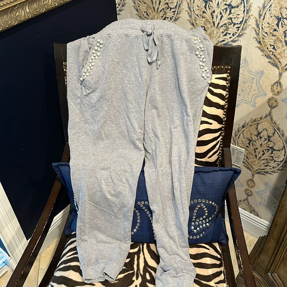 New York and Company SoHo Street - Pearl Sweatpants - L